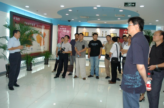 江苏24所高校参观赛尔网络